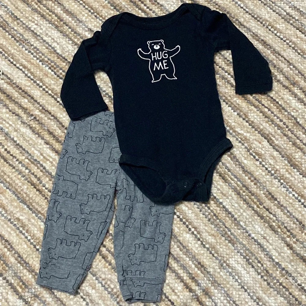 2 Carter’s Baby Boy Outfits. Long Sleeve Onesies and pants. 6 mos. - Picture 10 of 15